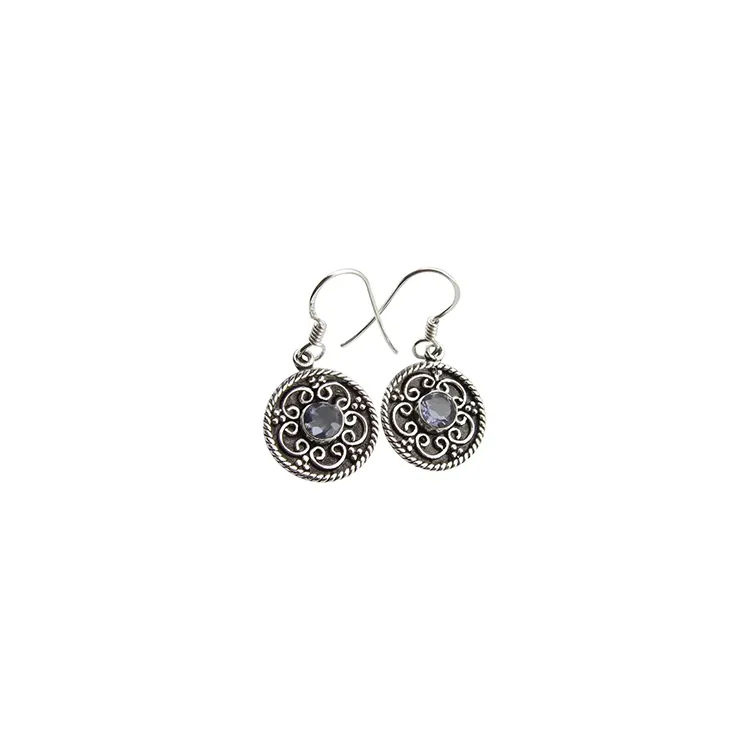 Ioliet oorbellen in geoxideerd sterlingzilver