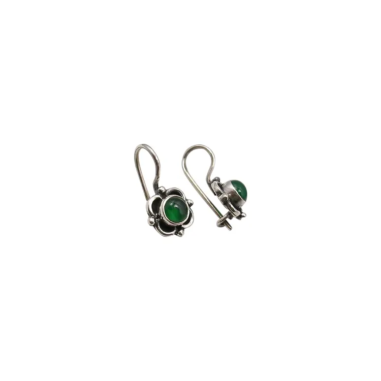 Groene onyx oorbellen in geoxideerd sterlingzilver