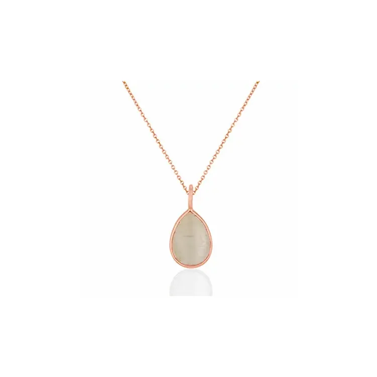 druppel ketting in zilver met een roze coating met hanger in zilver met een roze coating