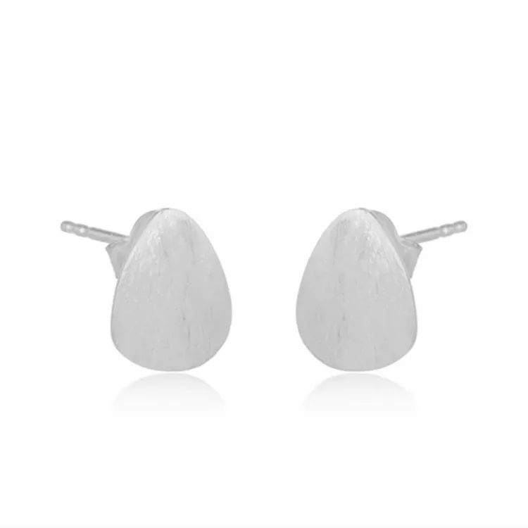 oorsteker in zilver