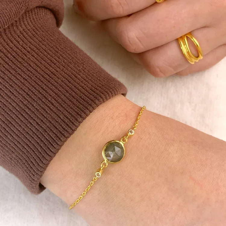 labradoriet armband in verguld sterlingzilver met hanger in verguld sterlingzilver - Loom Stones