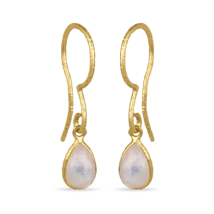 witte maansteen oorbellen in verguld sterlingzilver - Loom Stones