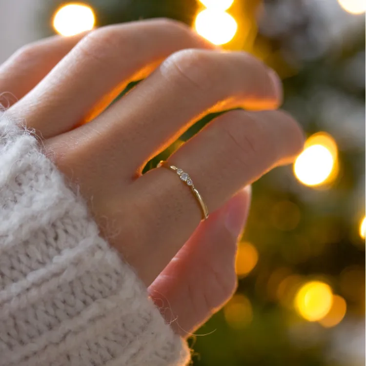 diamant ring in 9 karaat goud 0,07 ct - Simple Diamonds
