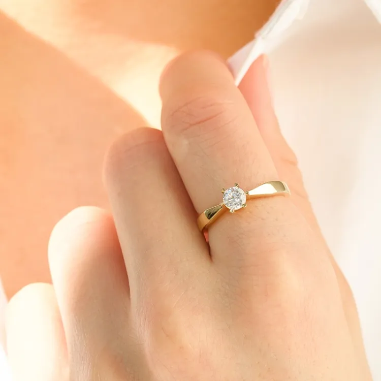 5,4 mm zirkoon solitaire ring in 9 karaat goud