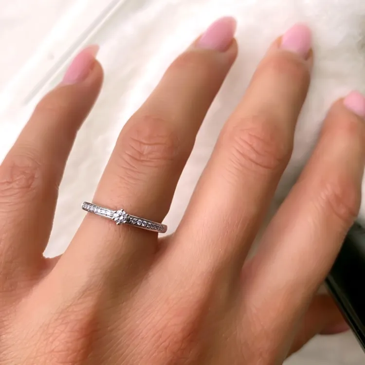 diamant ring in 14 karaat witgoud 0,09 ct 0,076 ct