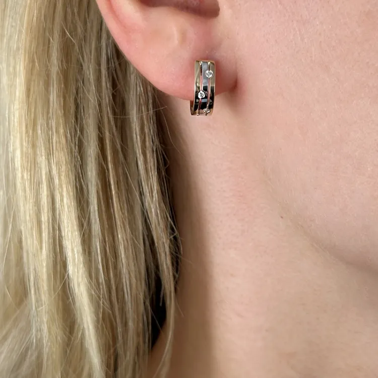 13 mm diamant creool in 14 karaat goud en witgoud met diamant