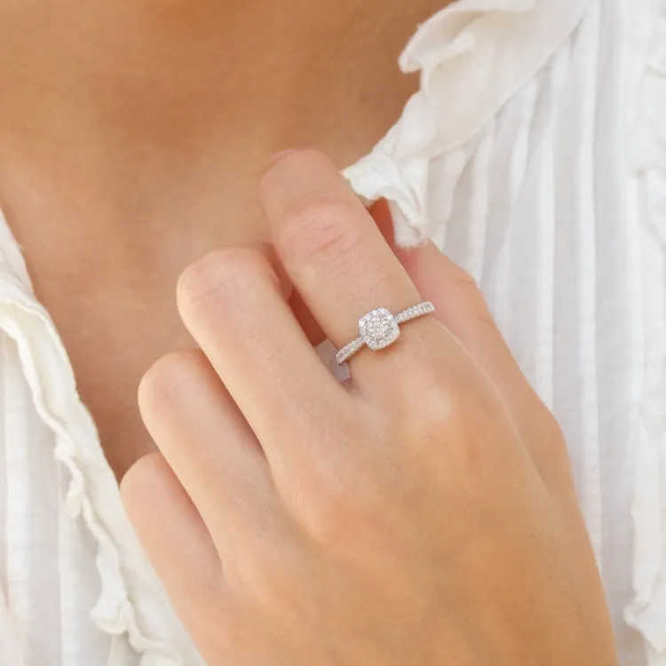 vierkant diamant ring in 14 karaat witgoud 0,26 ct 0,26 ct