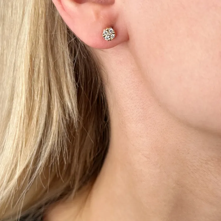rond diamant oorbellen in 14 karaat goud met diamant