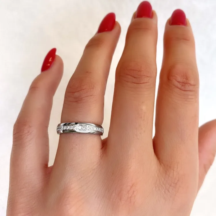 diamant ring in 14 karaat witgoud 0,21 ct