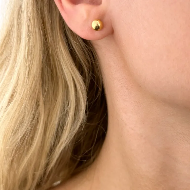 6 mm bolletje oorbellen in verguld zilver