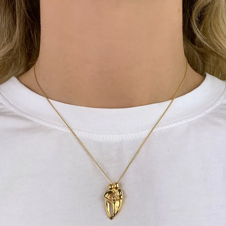 moeder en kind hanger in verguld sterlingzilver