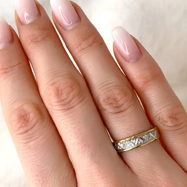 abstract diamant ring in 9 karaat goud-en witgoud 0,04 ct
