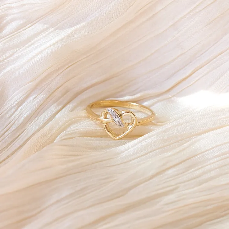 hart diamant ring in 9 karaat goud 0,008 ct