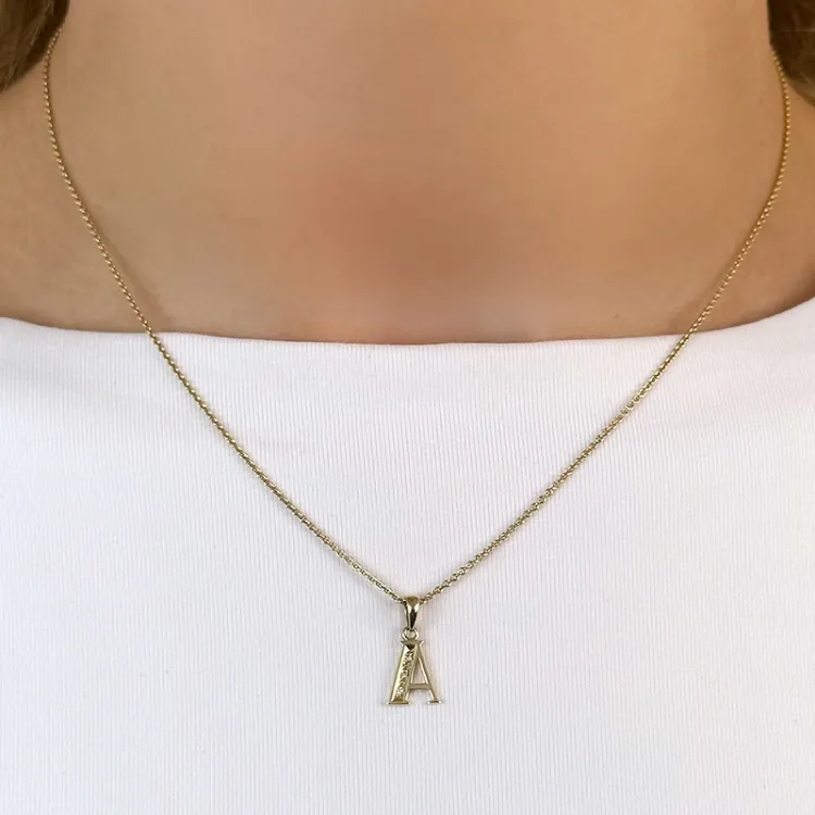 letter a diamant hanger in 9 caraat goud 0,02 ct