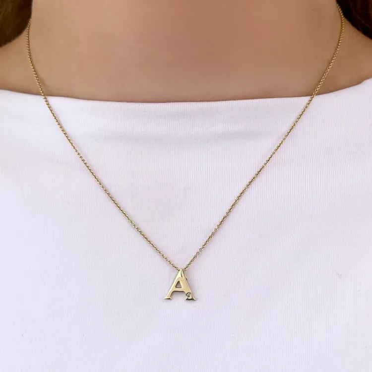 letter a diamant hanger in 9 caraat goud 0,01 ct