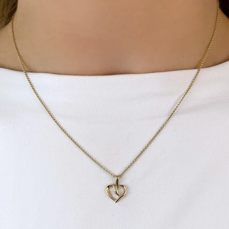 Hart hanger in 9 caraat goud 0,008 ct