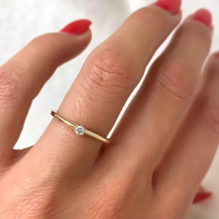 0,05 ct solitaire ring in 14 karaat goud 0,05 ct