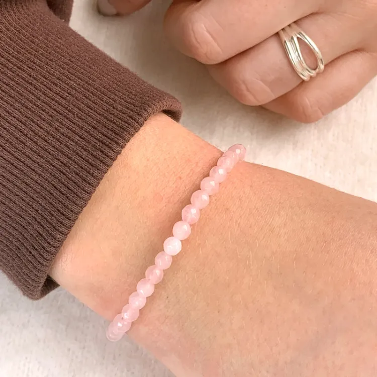pink parel armband met kwarts.