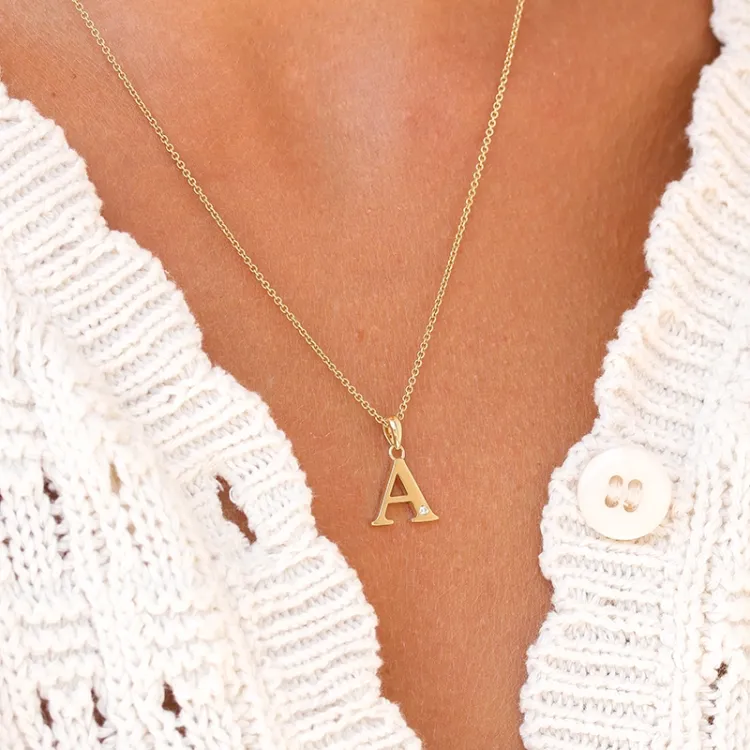 letter a diamant hanger in 9 caraat goud 0,01 ct