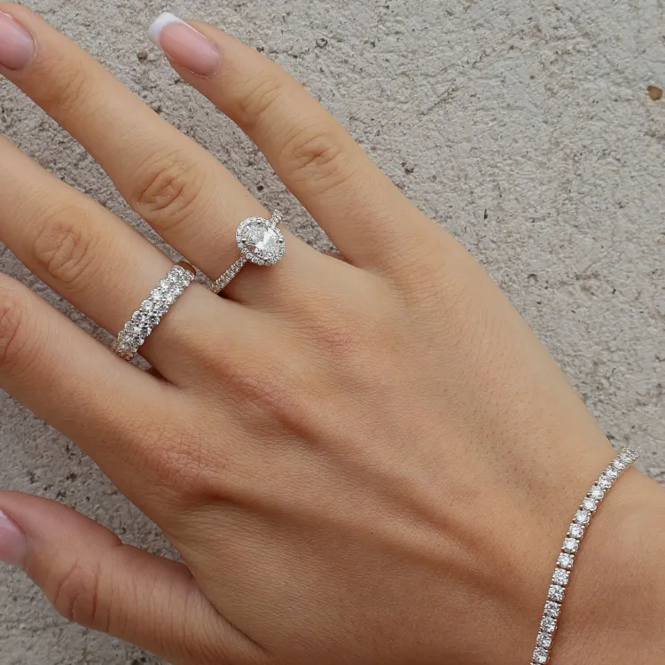 ovale lab grown diamant ring in 14 karaat goud 1,0 ct 0,33 ct