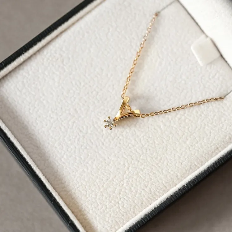 0,05 ct lab grown diamant hanger in 14 caraat goud 0,05 ct