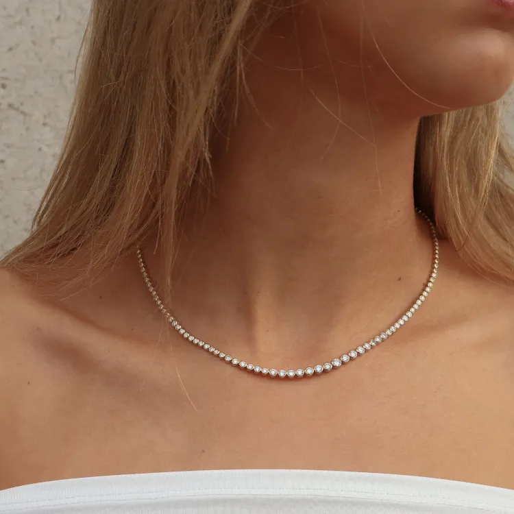 42 cm lab grown diamant ketting in 14 caraat goud 5,76 ct