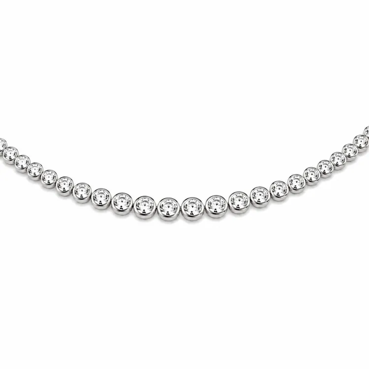 45 cm ketting met hanger in 14 karaat witgoud 6,02 ct