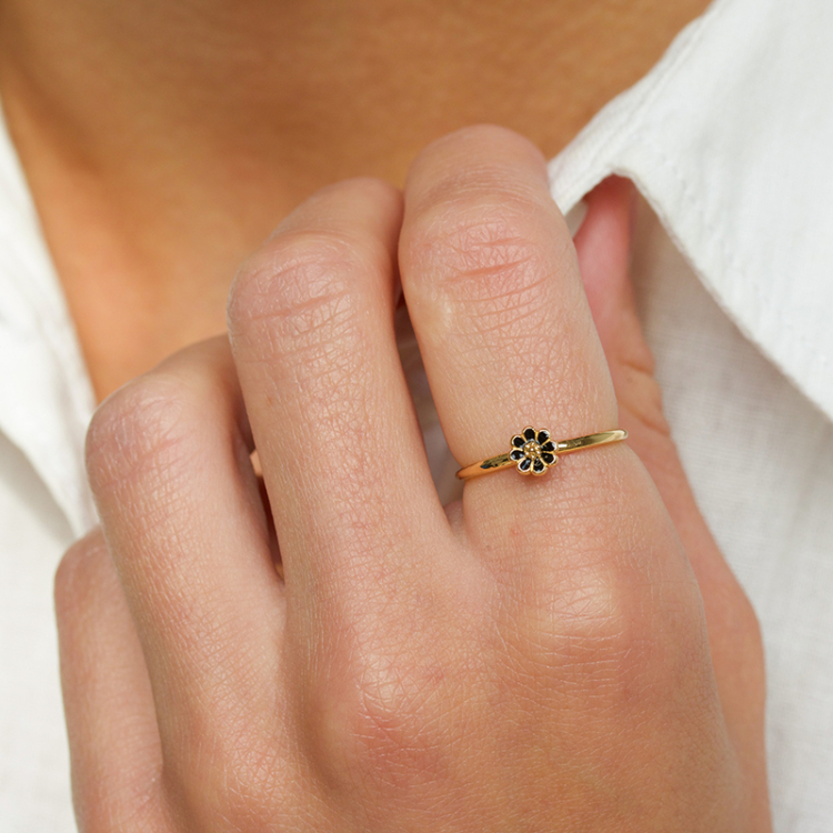 5 mm margriet zwart ring in verguld sterlingzilver - Maggie