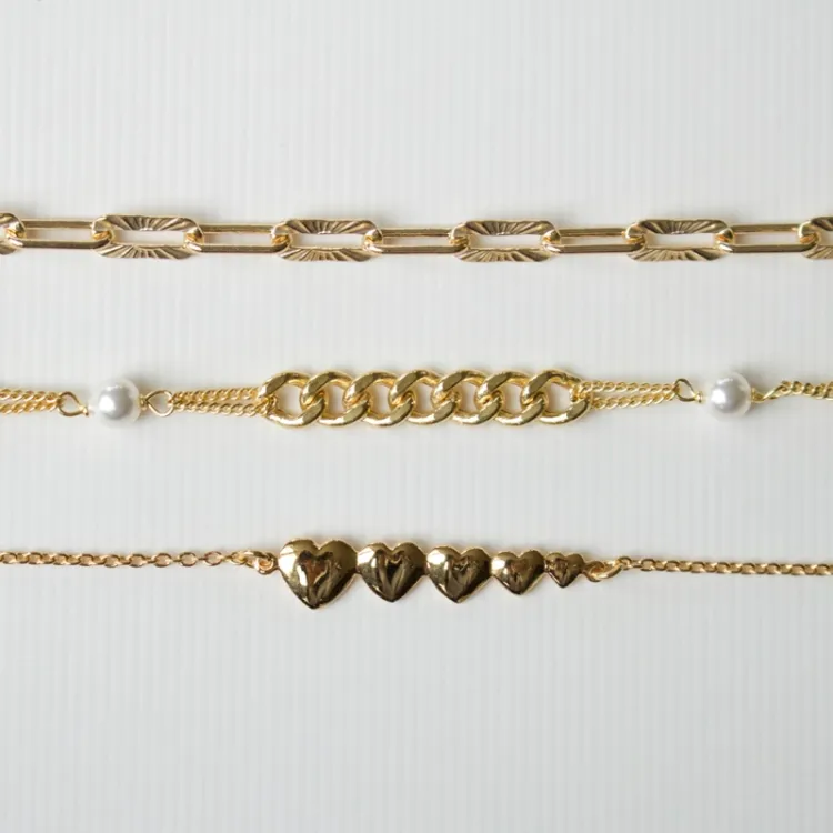 hart armband in verguld sterlingzilver met hartjes hanger in verguld sterlingzilver