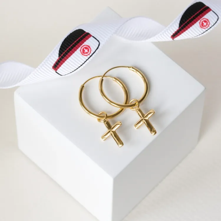 18 mm kruis creool in verguld zilver - Amoré