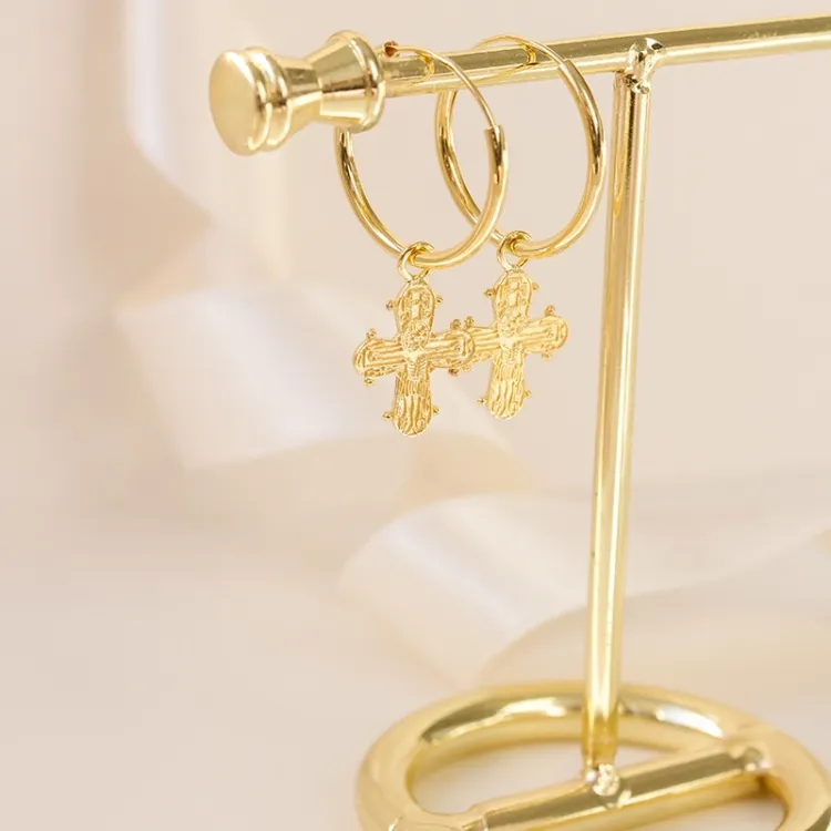 18 mm dagmarkruis creool in verguld sterlingzilver - Amoré
