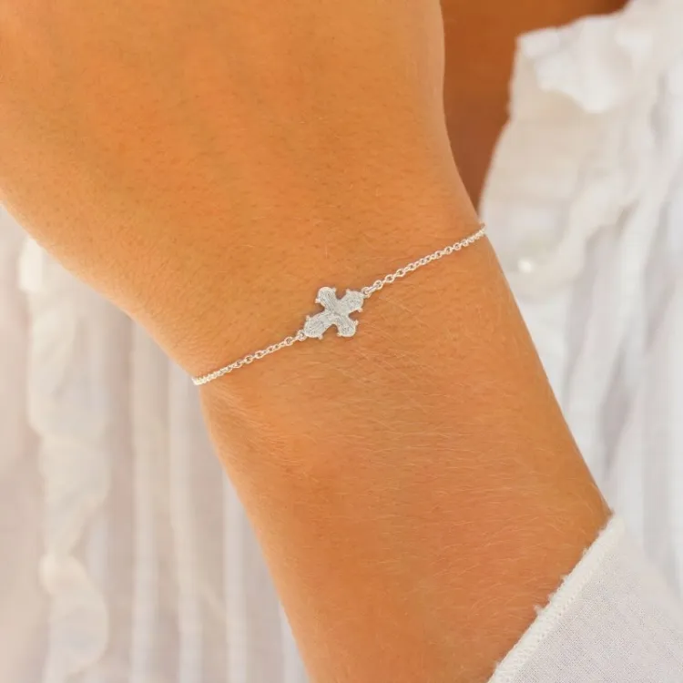 10 x 8,5 mm dagmarkruis armband in zilver - Amoré