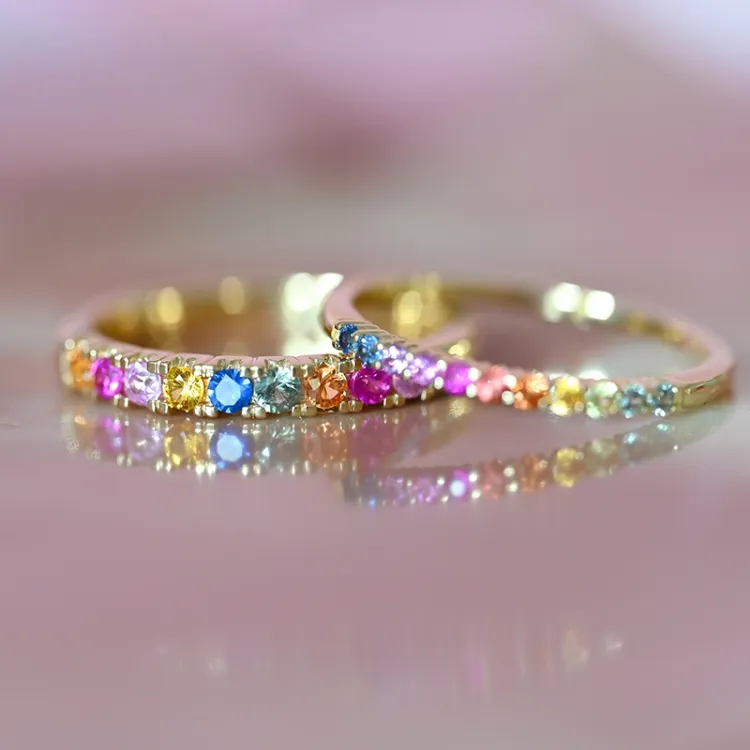 veelkleurig saffier mémoire ring in 14 karaat goud 0,51 ct