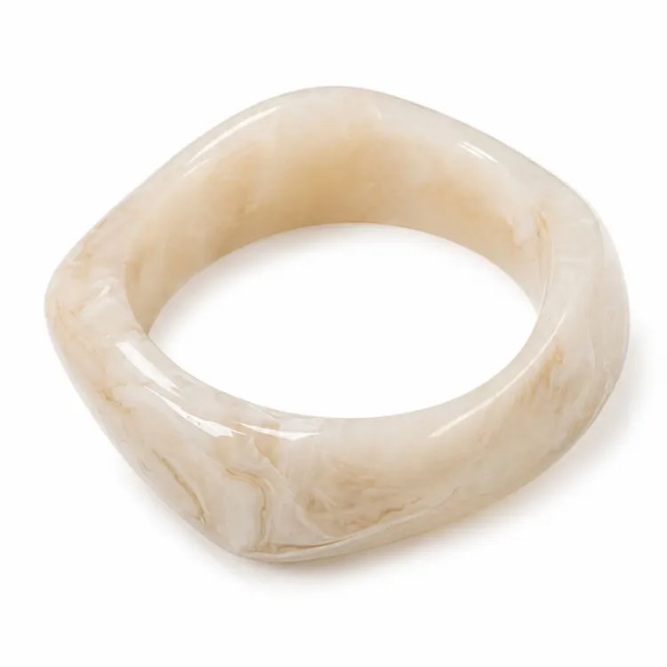 witte bangle in hars - AURA