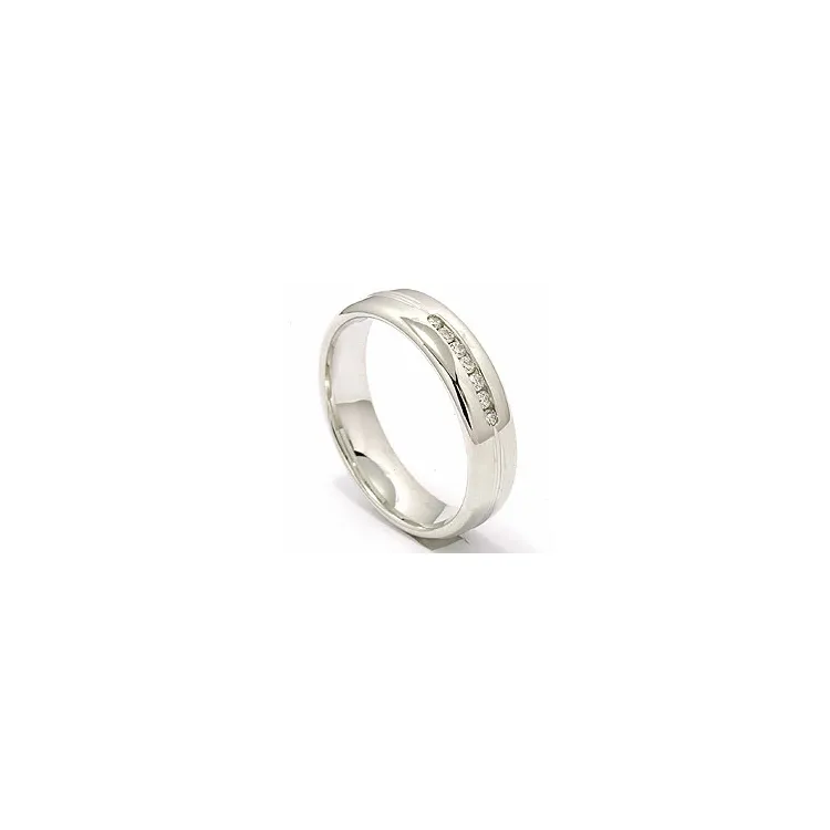 briljant trouwring in 14 karaat witgoud 7 x 0,013 ct