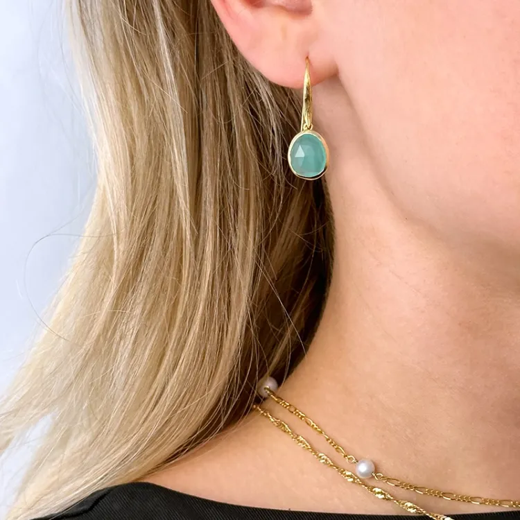 aqua kristal oorbellen in verguld sterlingzilver - Loom Stones