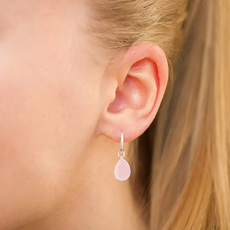druppel roze kristal oorbellen in zilver - Loom Stones
