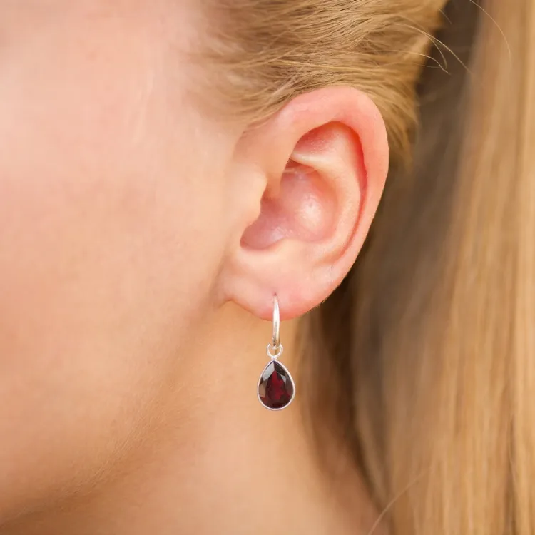 druppel granaat oorbellen in zilver - Loom Stones