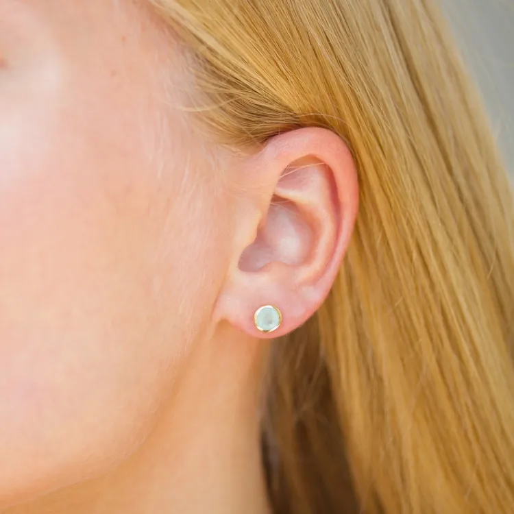 6,5 mm aquamarijn oorsteker in verguld zilver - Loom Stones