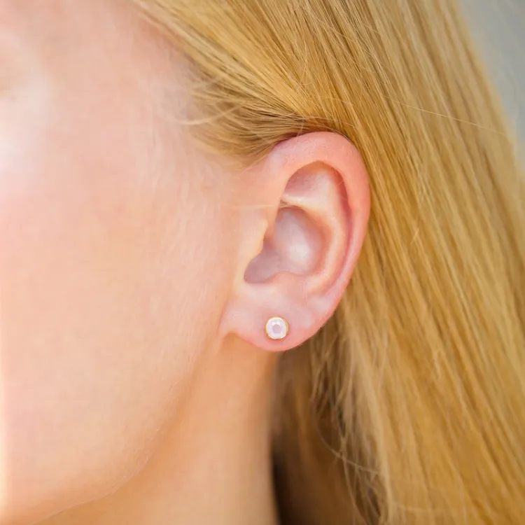 5 mm roze kristal oorsteker in verguld sterlingzilver - Loom Stones