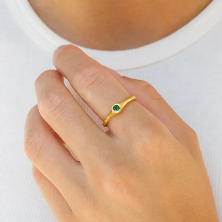 groen kristal ring in verguld sterlingzilver - Loom Stones