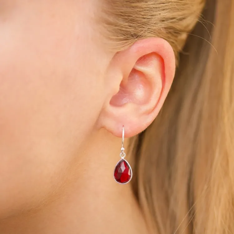 druppel granaat oorbellen in zilver - Loom Stones