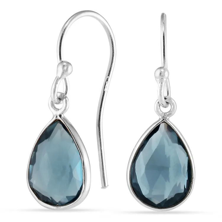 druppel donkerblauw kristal oorbellen in zilver - Loom Stones