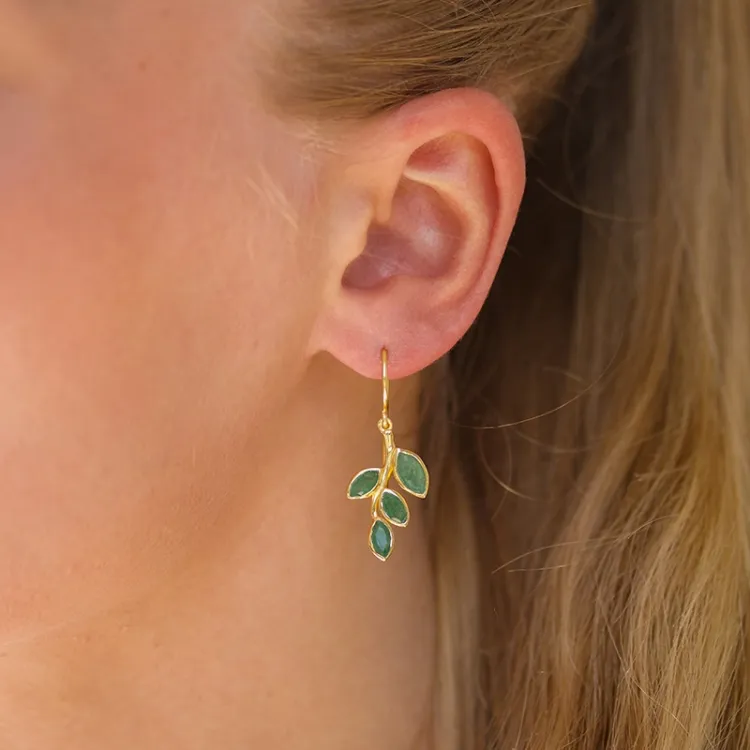 blad groen aventurijn oorbellen in verguld zilver - Loom Stones