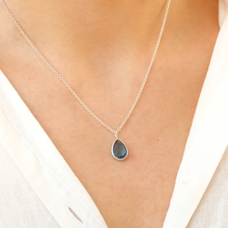 druppel donkerblauw kristal hanger in zilver - Loom Stones