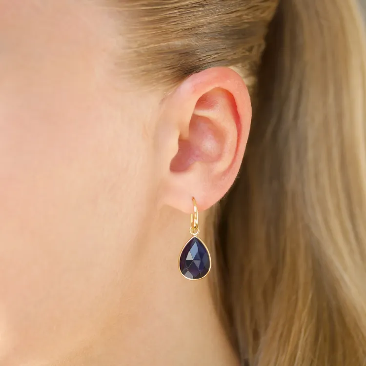 synthetisch blauwe saffier oorbellen in verguld zilver