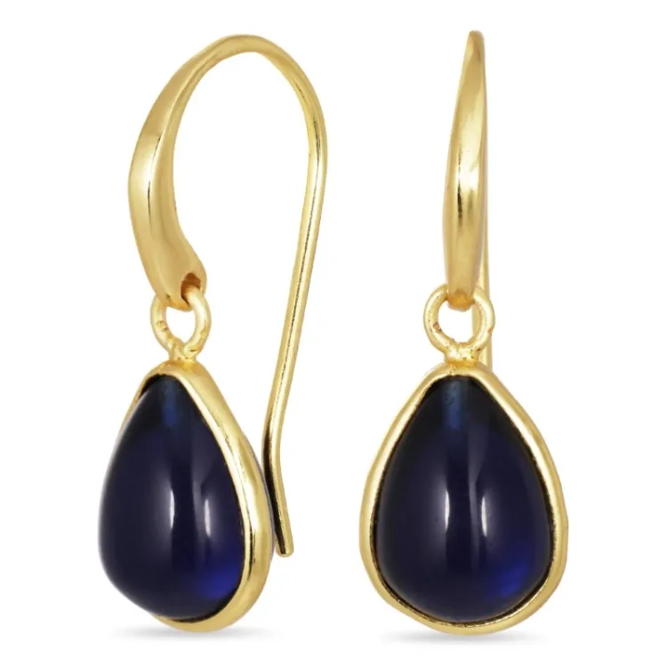 druppel synthetisch blauwe saffier oorbellen in verguld messing - Loom Stones