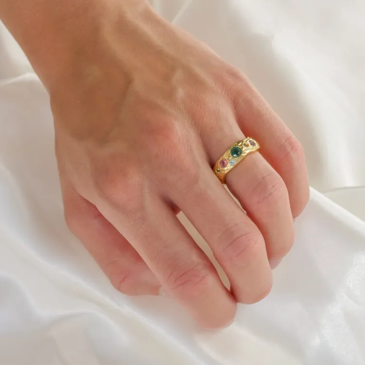 groen kristal ring in verguld messing - Eliné