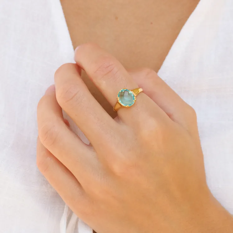 blauwe kristal ring in verguld messing - Eliné