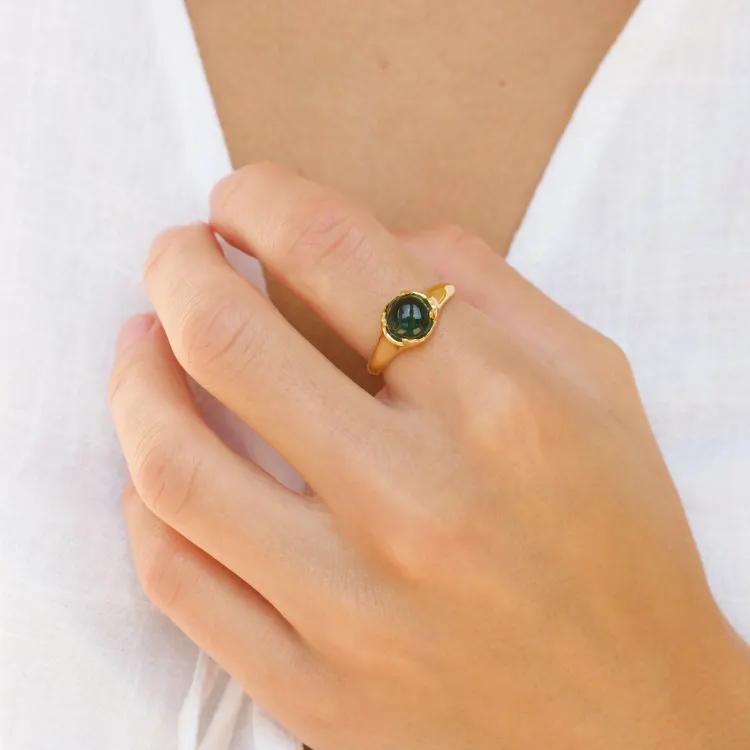 groen kristal ring in verguld messing - Eliné